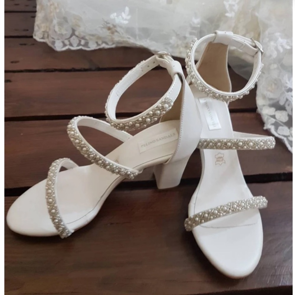 Pearl block heel wedding sandals shoes